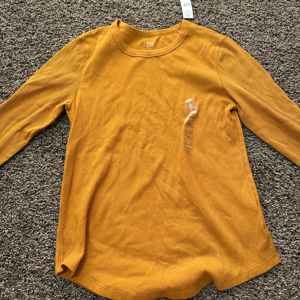 NWT Gap Thermal Shirt in Mustard yellow size large